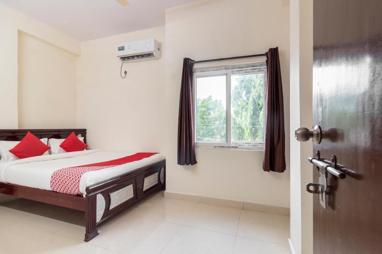 Hotel O Shannu Residency Secunderabad Bagian luar foto