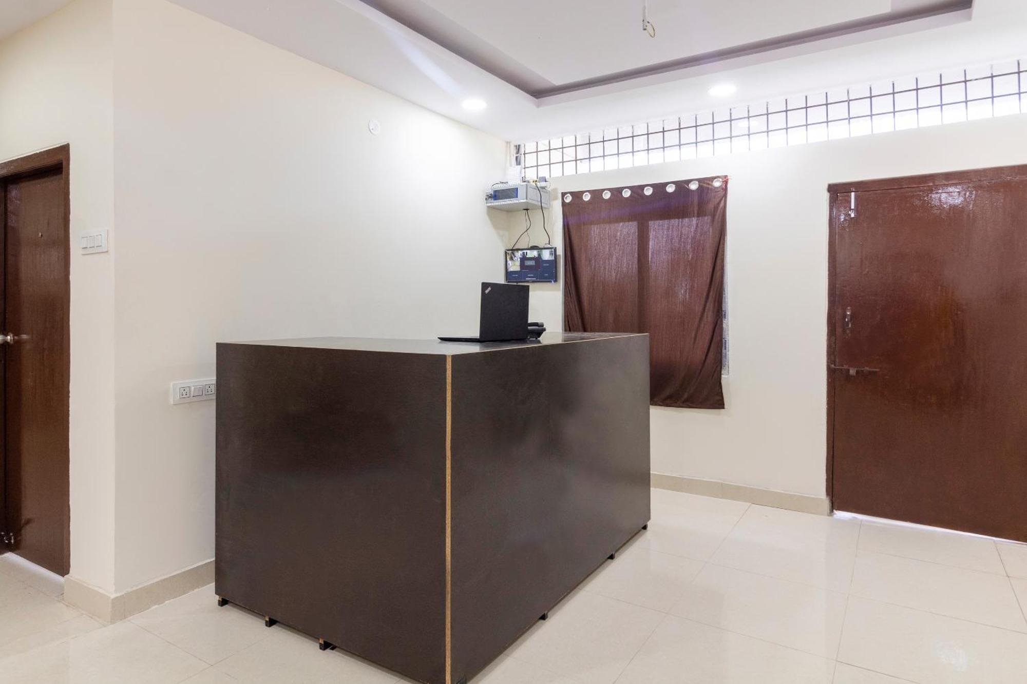 Hotel O Shannu Residency Secunderabad Bagian luar foto
