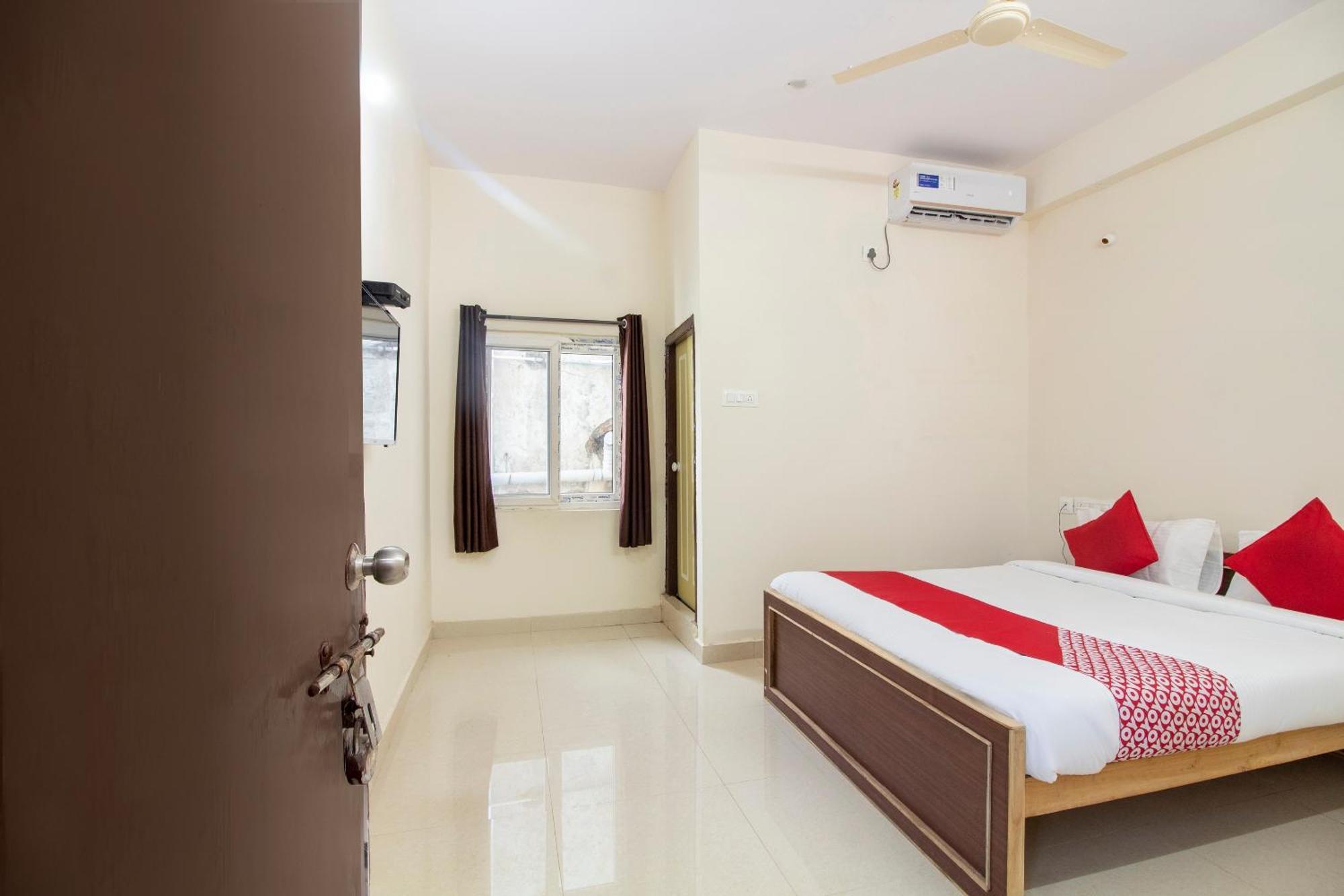 Hotel O Shannu Residency Secunderabad Bagian luar foto