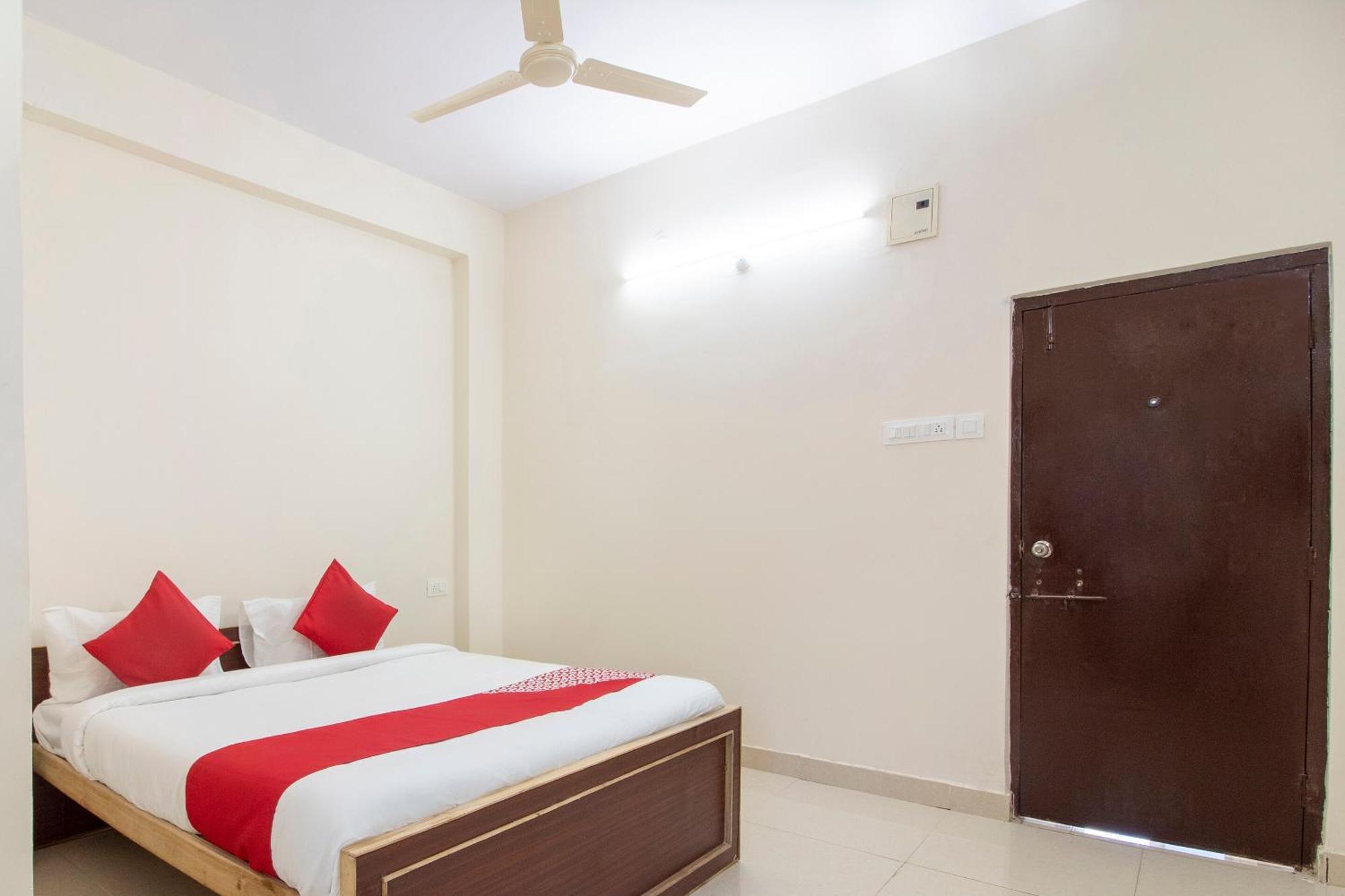 Hotel O Shannu Residency Secunderabad Bagian luar foto