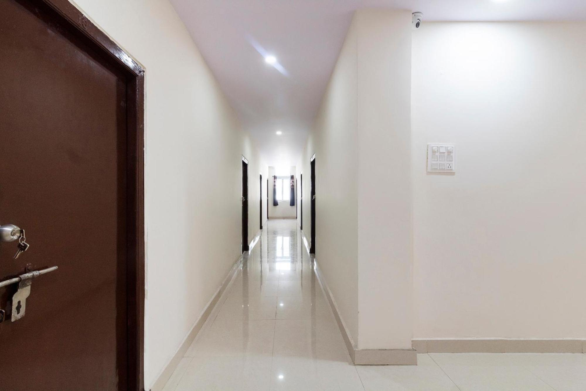 Hotel O Shannu Residency Secunderabad Bagian luar foto