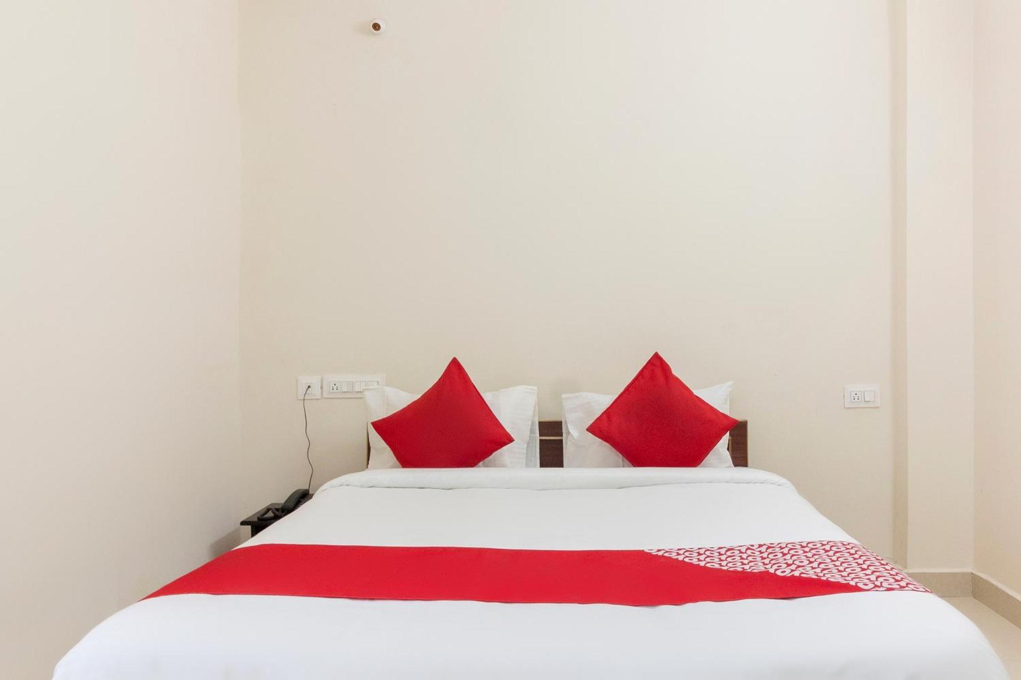 Hotel O Shannu Residency Secunderabad Bagian luar foto